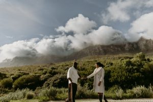 A Helicopter Ride to Cape Town’s Majestic Mountains — Abod Planned the Dreamiest Proposal for Stacy