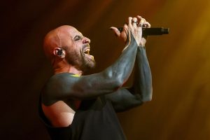 Chris Daughtry Has Had It with AI Fakes: ‘This Is Absolute Bullshit’
