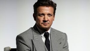 Filmmaker Claims Jeremy Renner Sent Unsolicited ‘Intimate’ Images, Threatened to Call ICE on Her