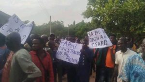 Parents of abducted 300 Niger pupils stage protest