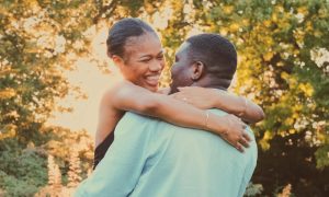 This Bride-to-be’s Casual Stroll With Her Partner Turned Into a Sweet Surprise Proposal!