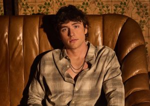 Vincent Mason Is ‘Letting the Dream Win’ With Debut Album and Tour With Morgan Wallen