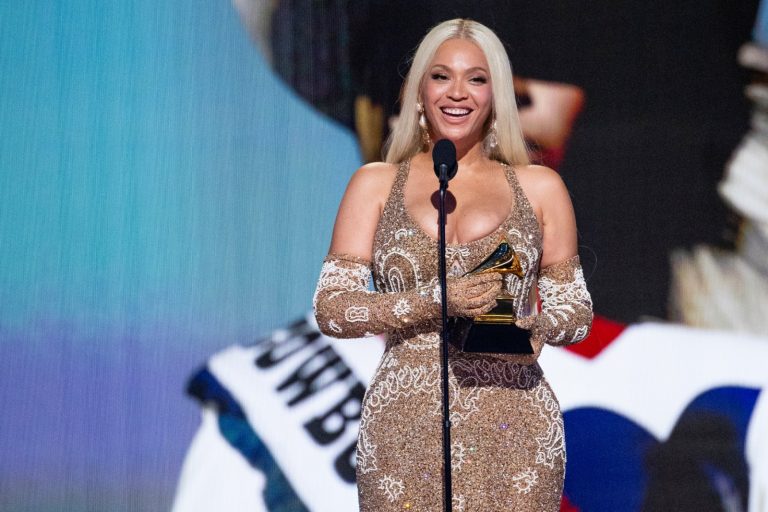 Beyoncé Is Now a Billionaire