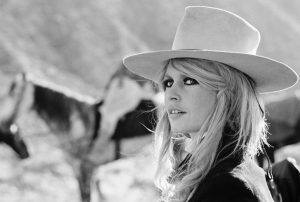 Brigitte Bardot, French Actress Who Embodied the Sexual Revolution, Dead at 91