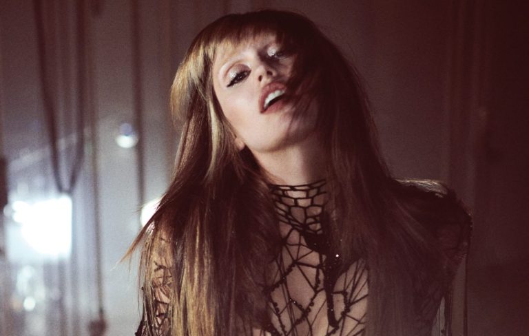 Miley Cyrus says she went to the 2025 Oscars to pitch her songwriting for films