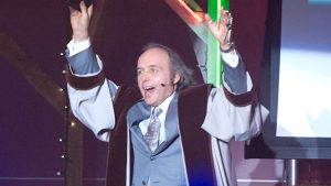 Pastor Phil In ‘Four Christmases’ ‘Memba Him?!