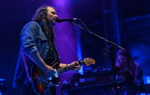 Watch Kurt Vile join The War On Drugs for cover of R.E.M.’s ‘Country Feedback’
