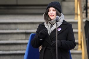 Lucy Dacus Performs ‘Bread and Roses’ at NYC Mayor Zohran Mamdani’s Inauguration